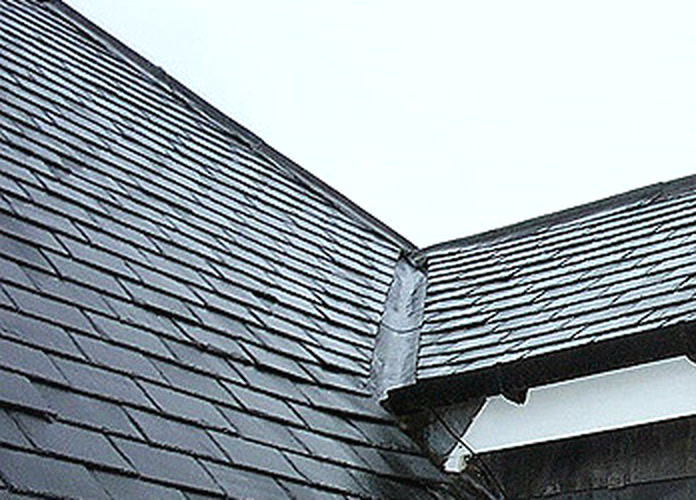 Slate roof junction used as survey evidence